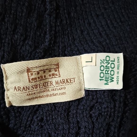 House of Bruar Ladies Asymmetric Zip Hood Coat – 100% Merino Wool, Aran Knit - Picture 4 of 14